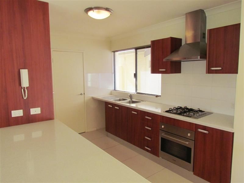 2/4 Lichfield Street, Victoria Park WA 6100