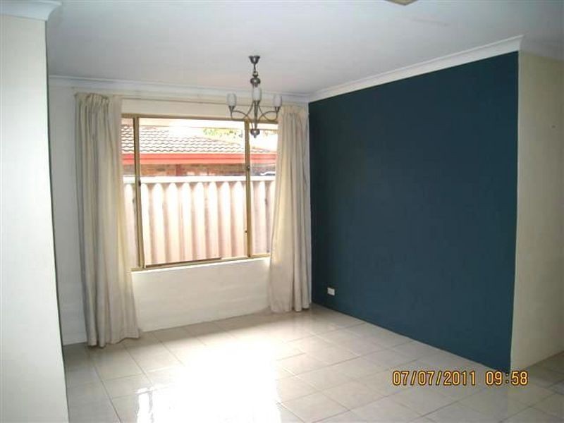 16 Gwalia Place, Bibra Lake WA 6163