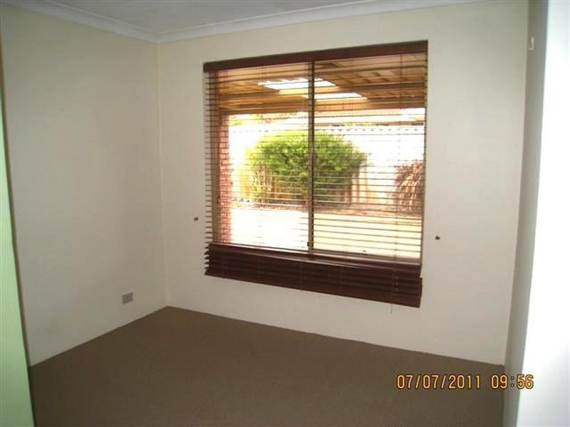 16 Gwalia Place, Bibra Lake WA 6163