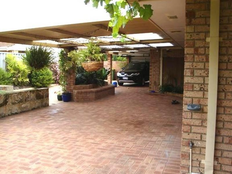 16 Gwalia Place, Bibra Lake WA 6163