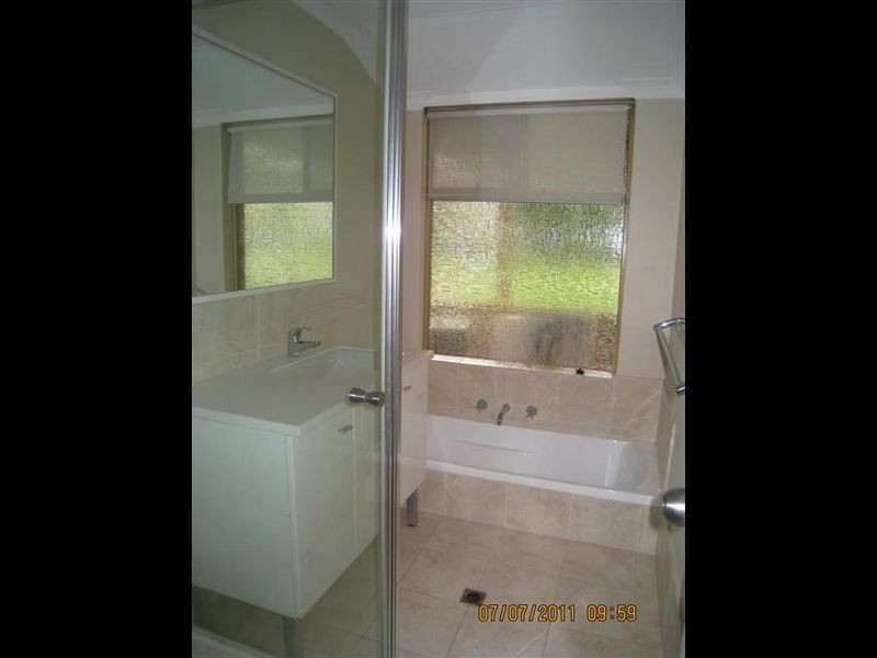 16 Gwalia Place, Bibra Lake WA 6163