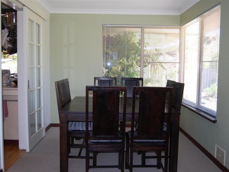 38 Denny Way, Parkwood WA 6147