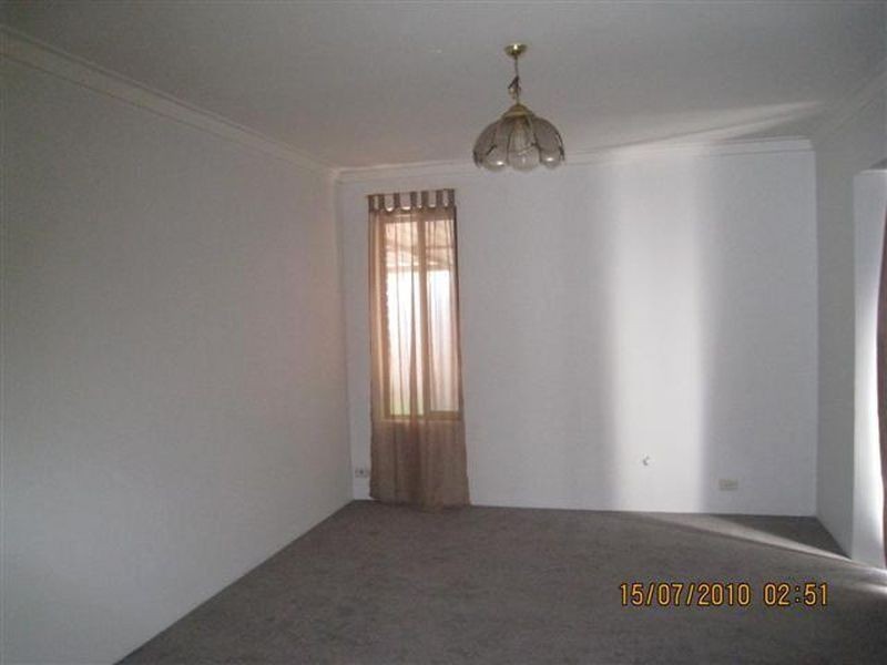 8 Merino Court, Thornlie WA 6108