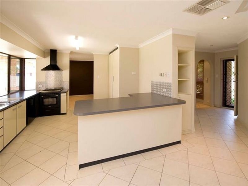 1 Portcullis Drive, Willetton WA 6155