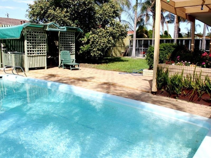 15 Granville Way, Willetton WA 6155