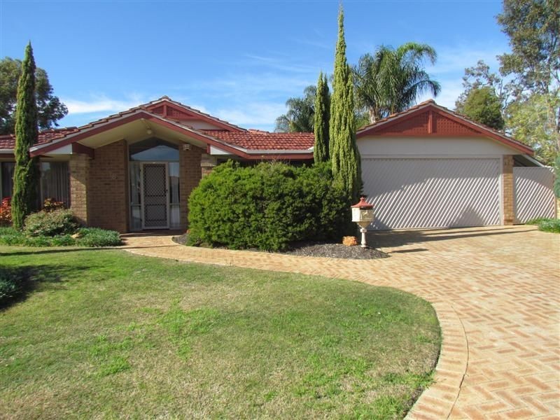 16 Tiarella Mews, Canning Vale WA 6155