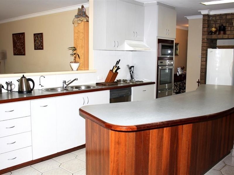 4 Turret Road, Willetton WA 6155