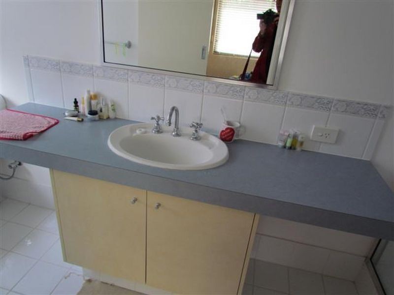 15 Glennon Way, Rossmoyne WA 6148