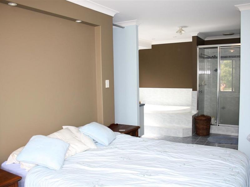 17 Russelia Street, Canning Vale WA 6155