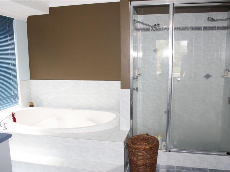 17 Russelia Street, Canning Vale WA 6155