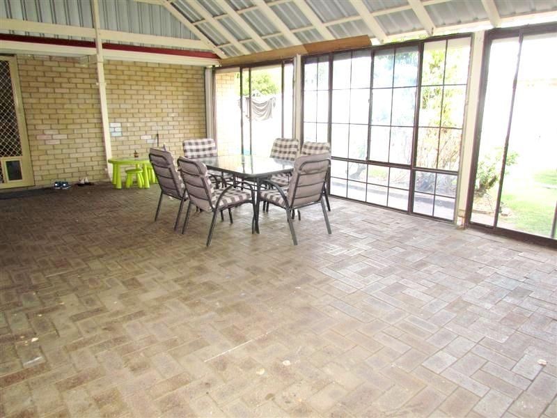 11 Macquarie Way, Willetton WA 6155