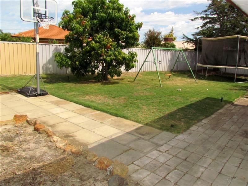 11 Macquarie Way, Willetton WA 6155