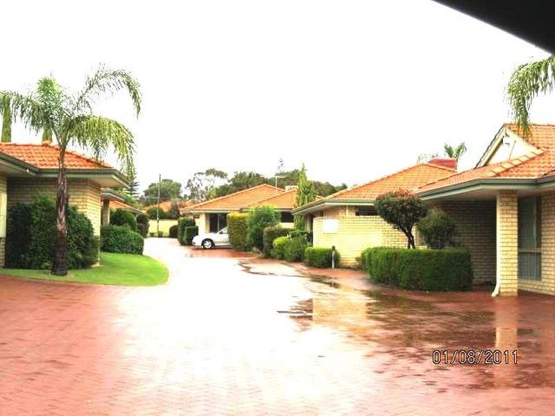 15/15 Summer Place, Thornlie WA 6108