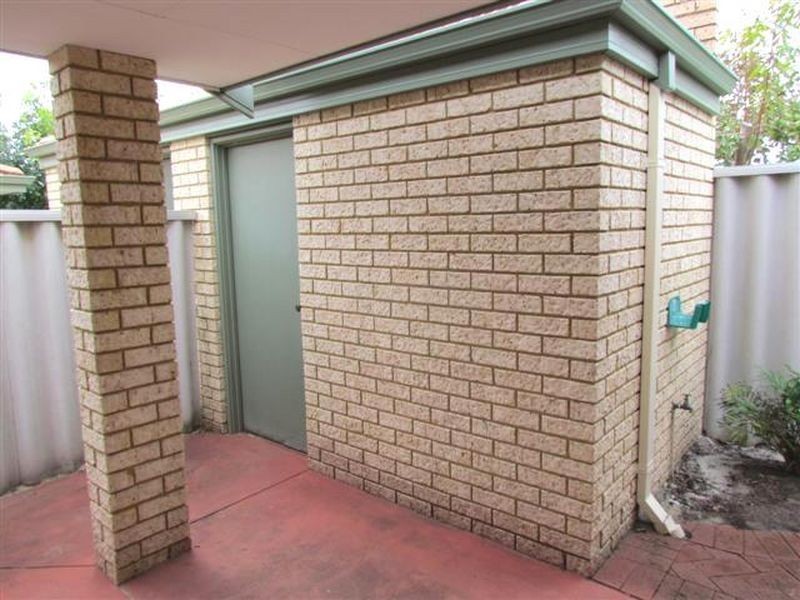 15/15 Summer Place, Thornlie WA 6108