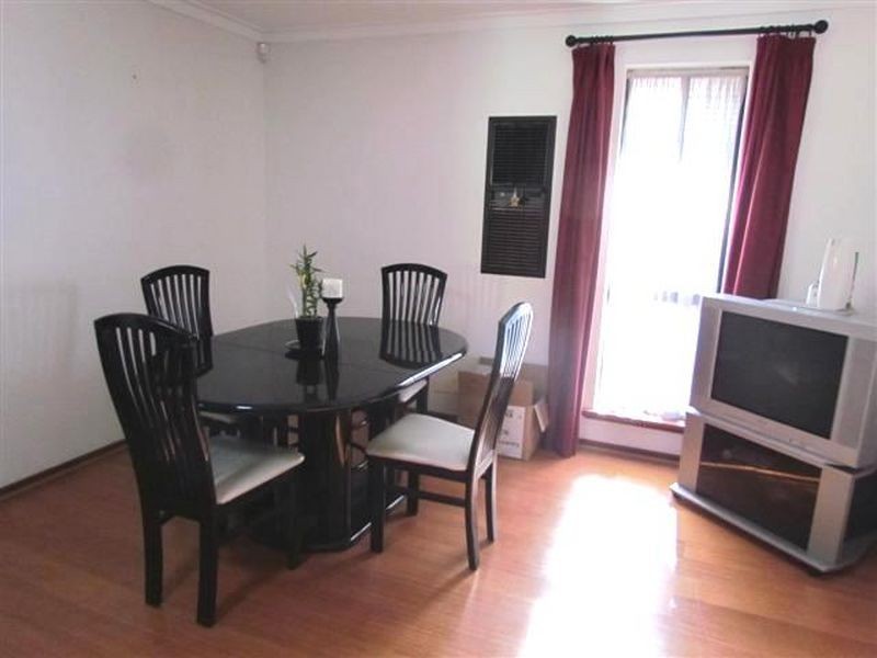 18 Colmar Street, Ferndale WA 6148