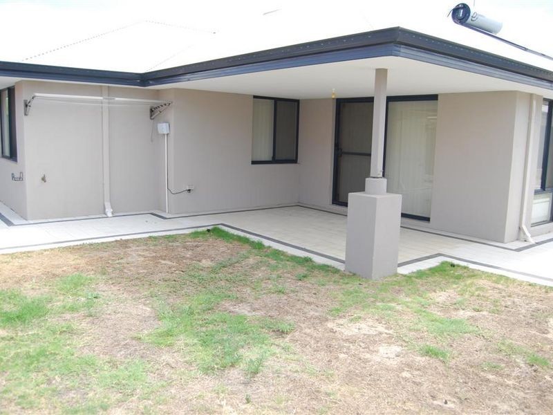 25 Tarradee Circuit, Thornlie WA 6108