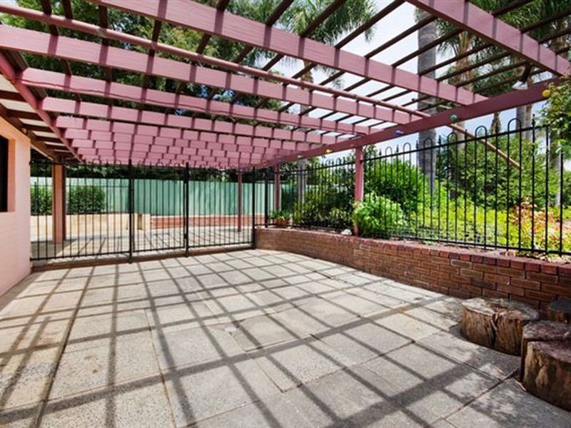 4 Crufts Way, Canning Vale WA 6155