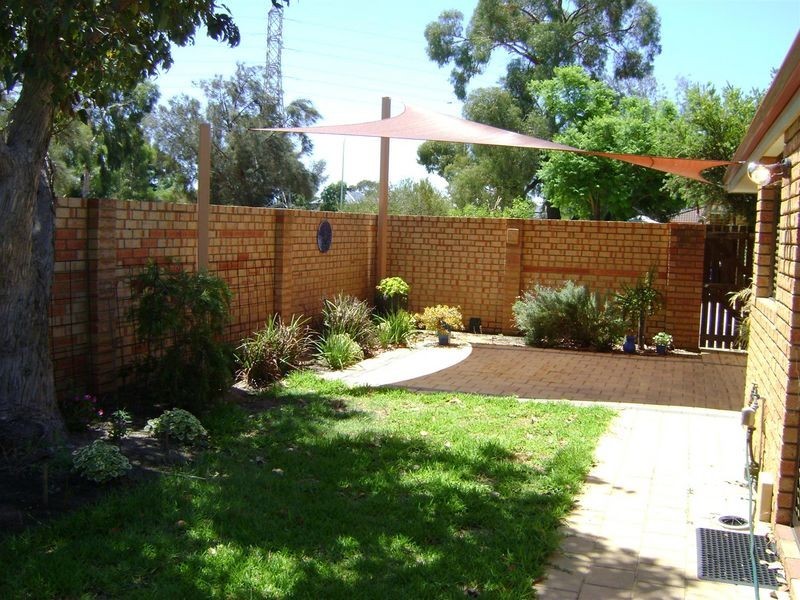 8/79 Barbican Street, Shelley WA 6148