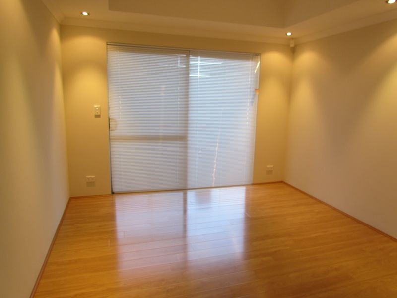 1/9 Surrey Road, Wilson WA 6107