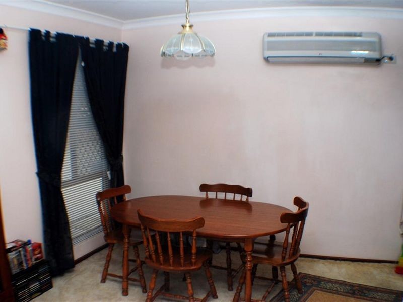 4/6 Neon Close, Parkwood WA 6147