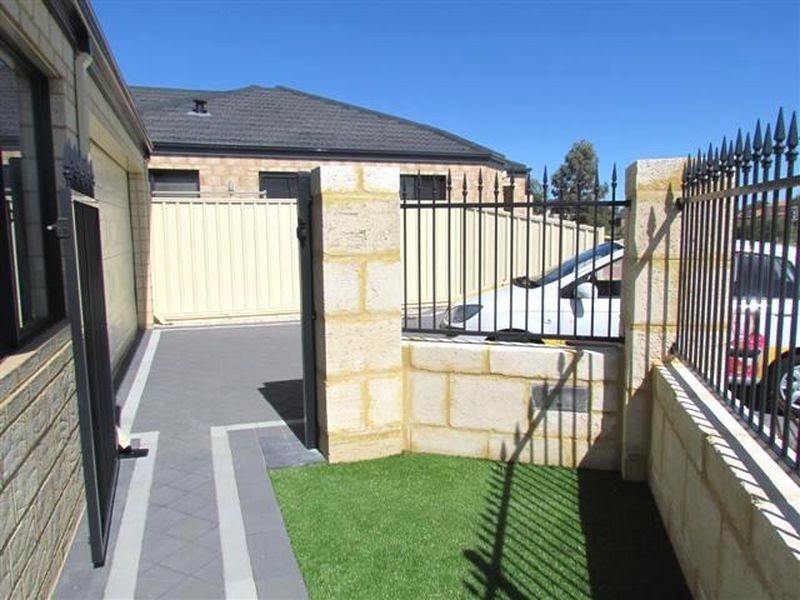 91d Gateway Boulevard, Canning Vale WA 6155