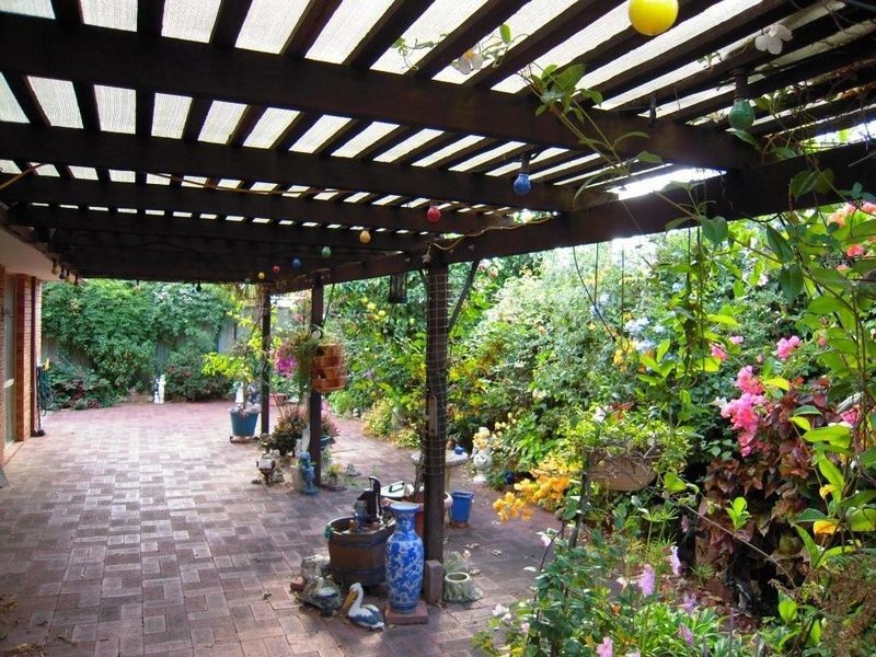 27 Arlington Drive, Willetton WA 6155
