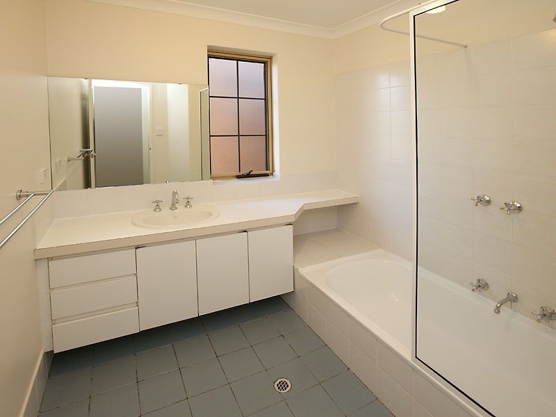 1/3 Hopetoun Street, South Perth WA 6151