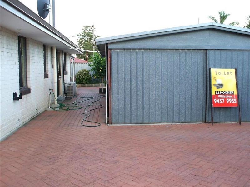 5 Merley Way, Parkwood WA 6147