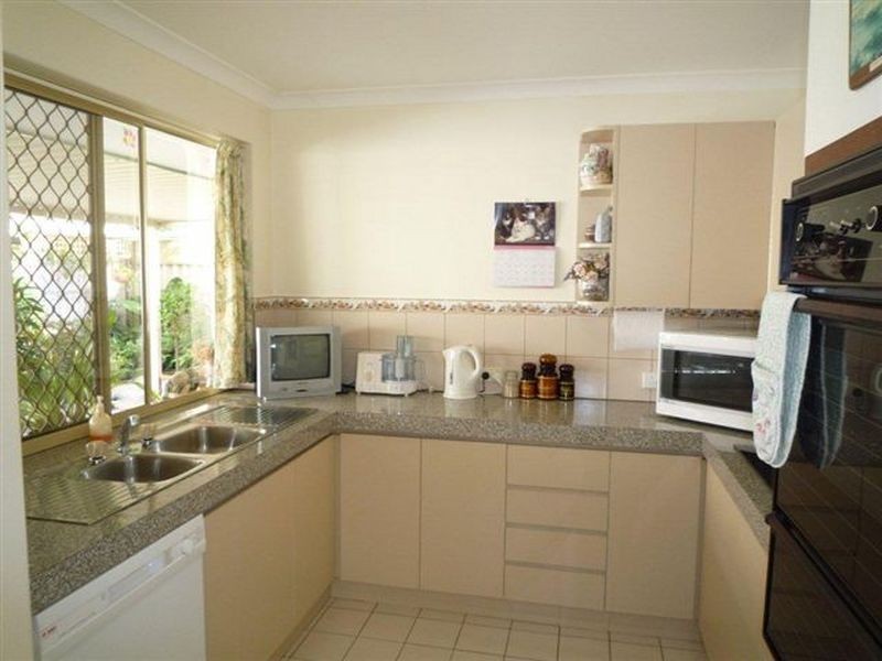 3/8 Grayson Court, Wilson WA 6107