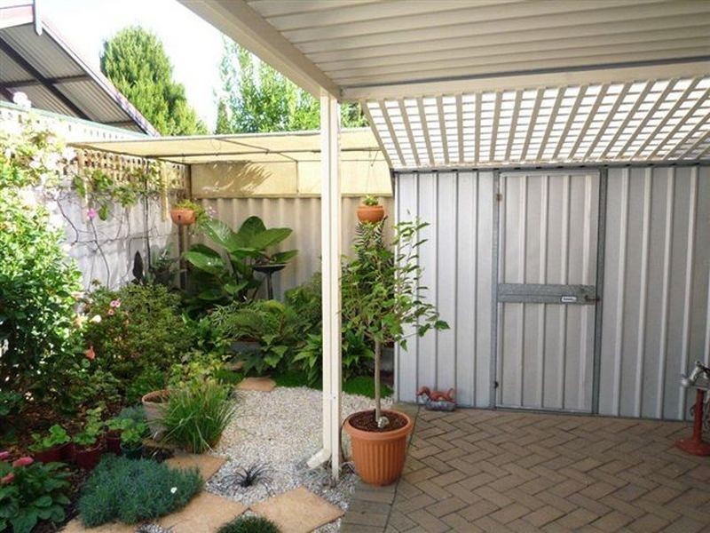 3/8 Grayson Court, Wilson WA 6107