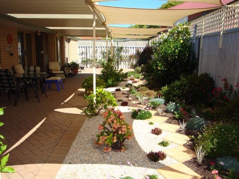 3/8 Grayson Court, Wilson WA 6107