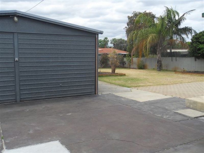 22 Anderson Way, Thornlie WA 6108