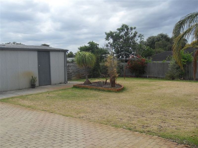 22 Anderson Way, Thornlie WA 6108