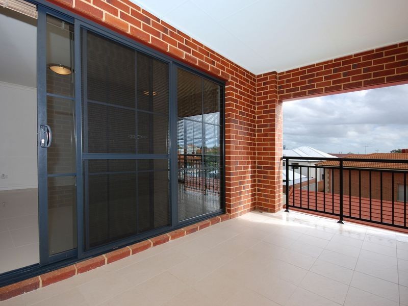 10/4 Lichfield Street, Victoria Park WA 6100