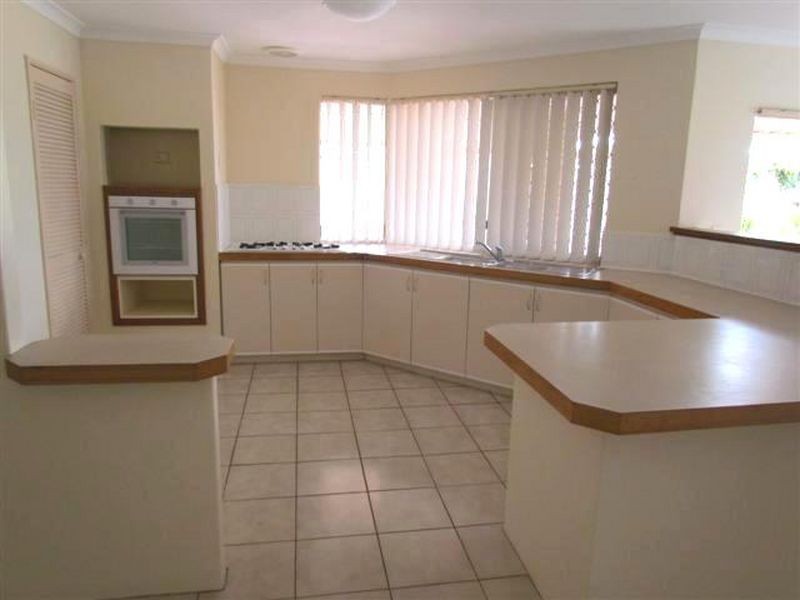 13 Young Lane, Parkwood WA 6147