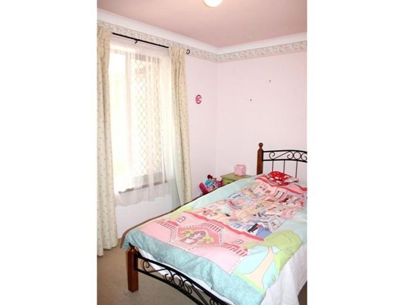 21 Elliot Place, Thornlie WA 6108