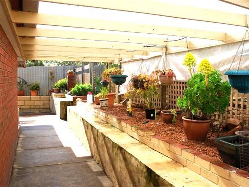 10 Stone Court, Bibra Lake WA 6163