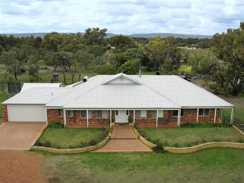 130 Old Dairy Court, Oakford WA 6121