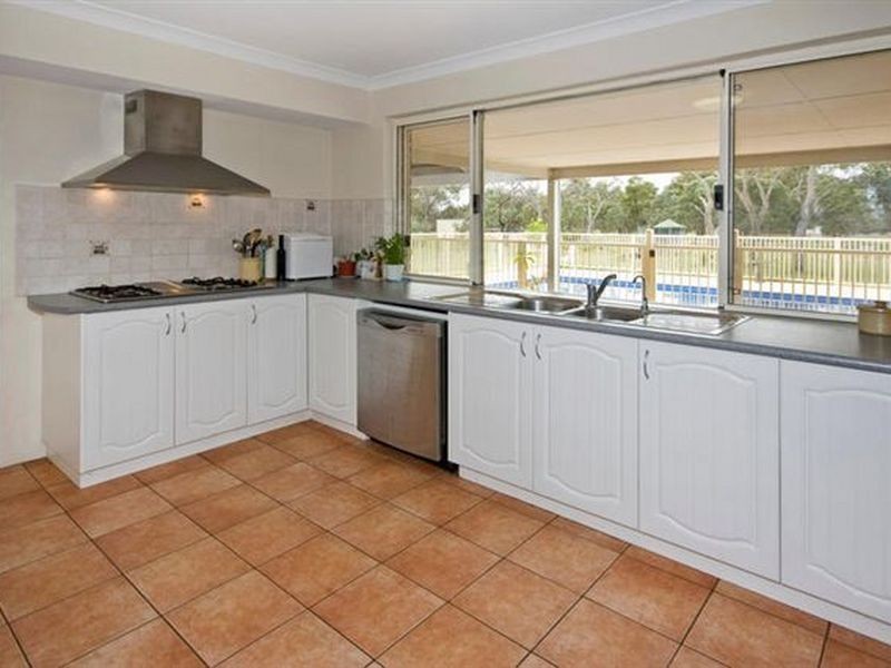 130 Old Dairy Court, Oakford WA 6121