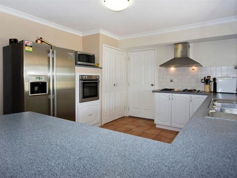 130 Old Dairy Court, Oakford WA 6121