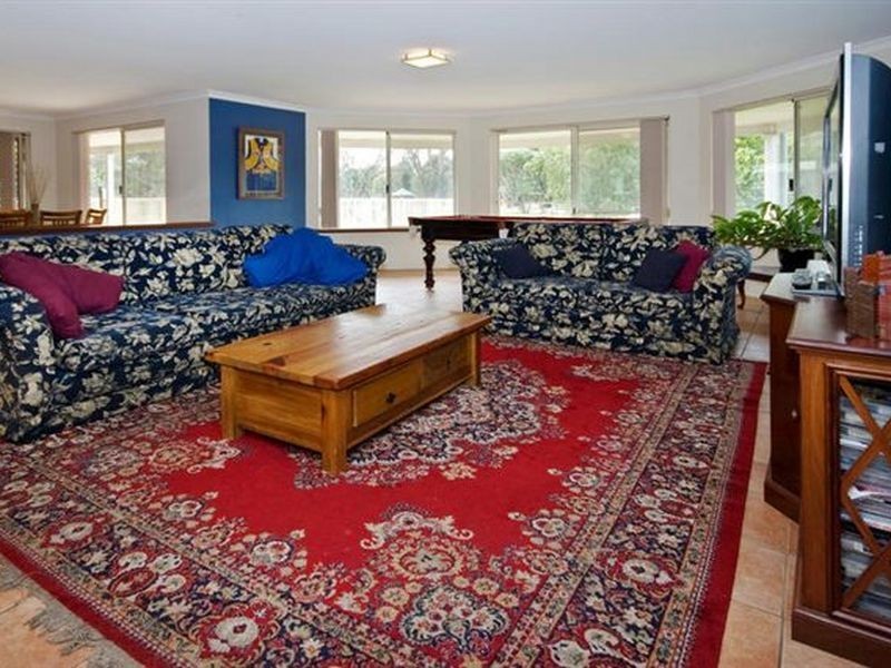 130 Old Dairy Court, Oakford WA 6121