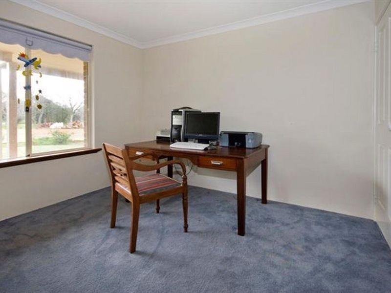 130 Old Dairy Court, Oakford WA 6121