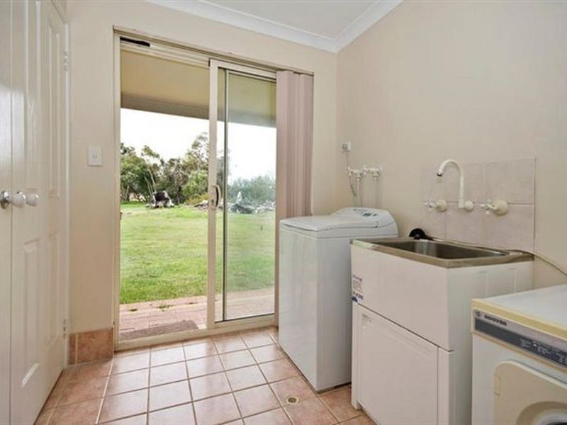 130 Old Dairy Court, Oakford WA 6121