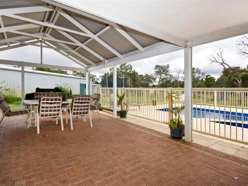 130 Old Dairy Court, Oakford WA 6121