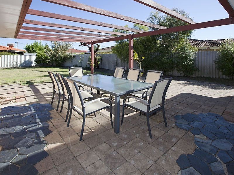 26 Villiers Way, Parkwood WA 6147