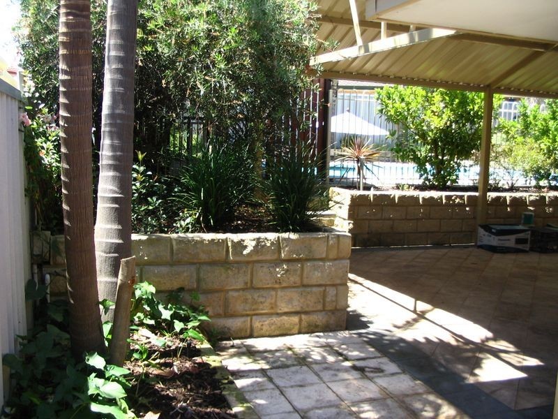 15 Pegley Drive, Parkwood WA 6147