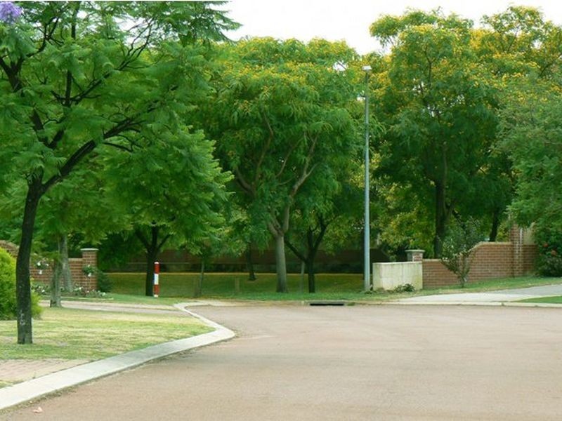 2 Steppe Court, Canning Vale WA 6155