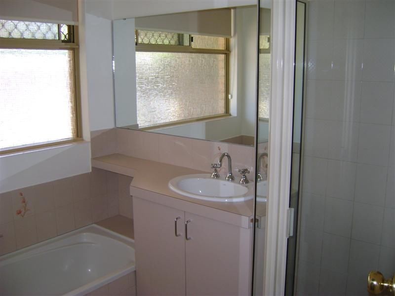 15/9 Mallard Way, Cannington WA 6107