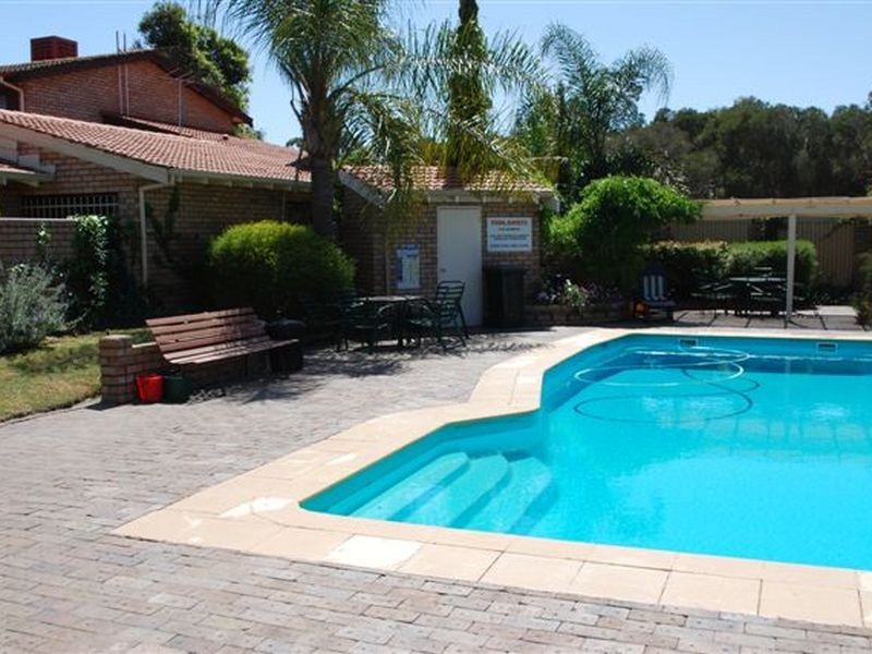 10/3 Acacia Place, Lynwood WA 6147