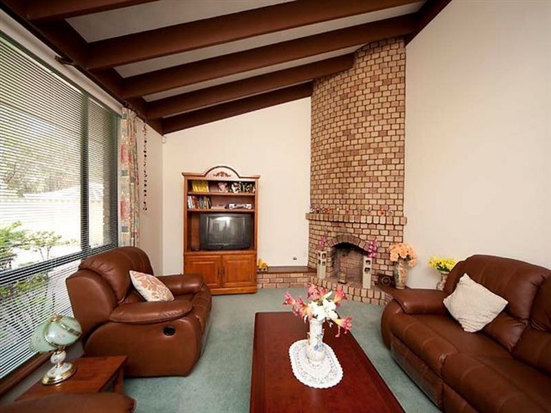 15 Verdon Place, Riverton WA 6148